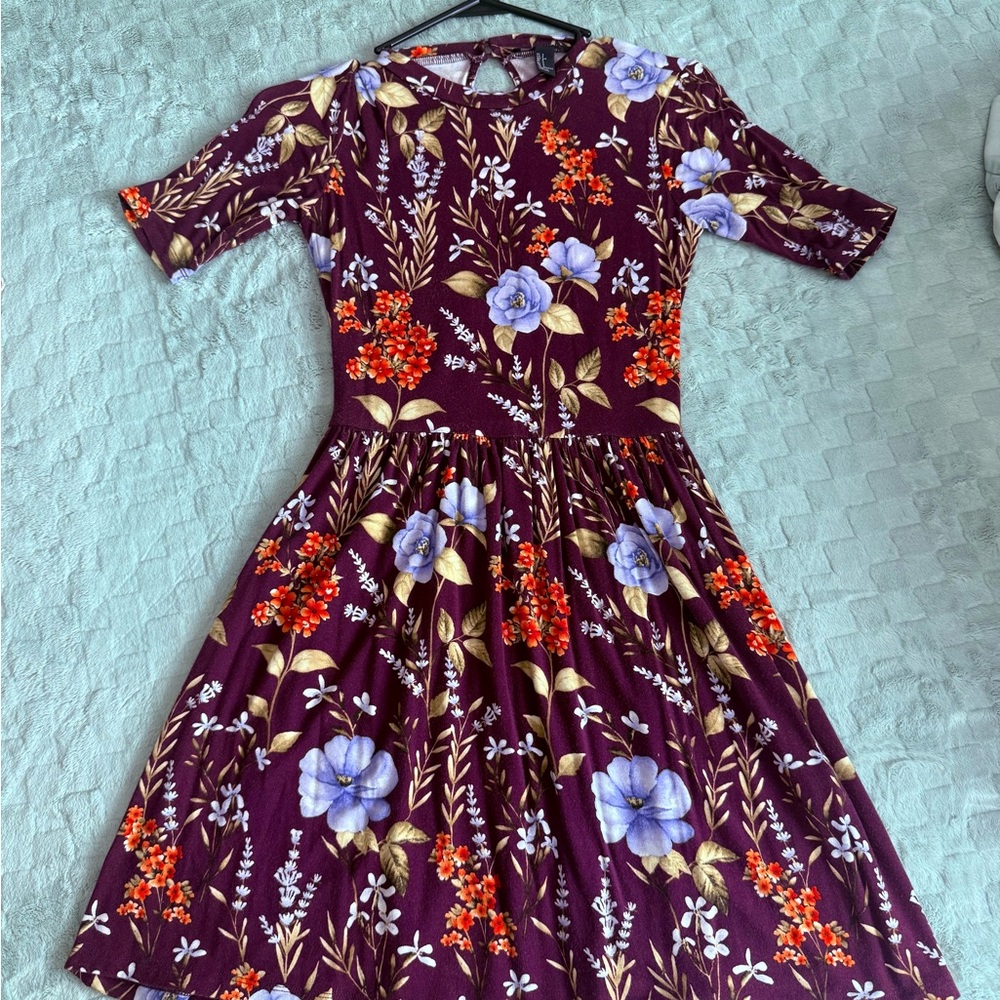 Floral Purple Dress with Short Sleeves